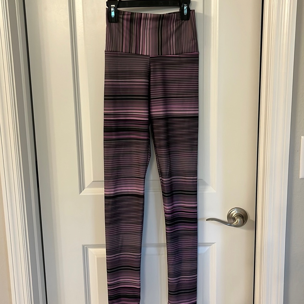 GO YOGA leggings.